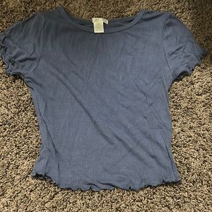 upper cropped ruffle ended shirt